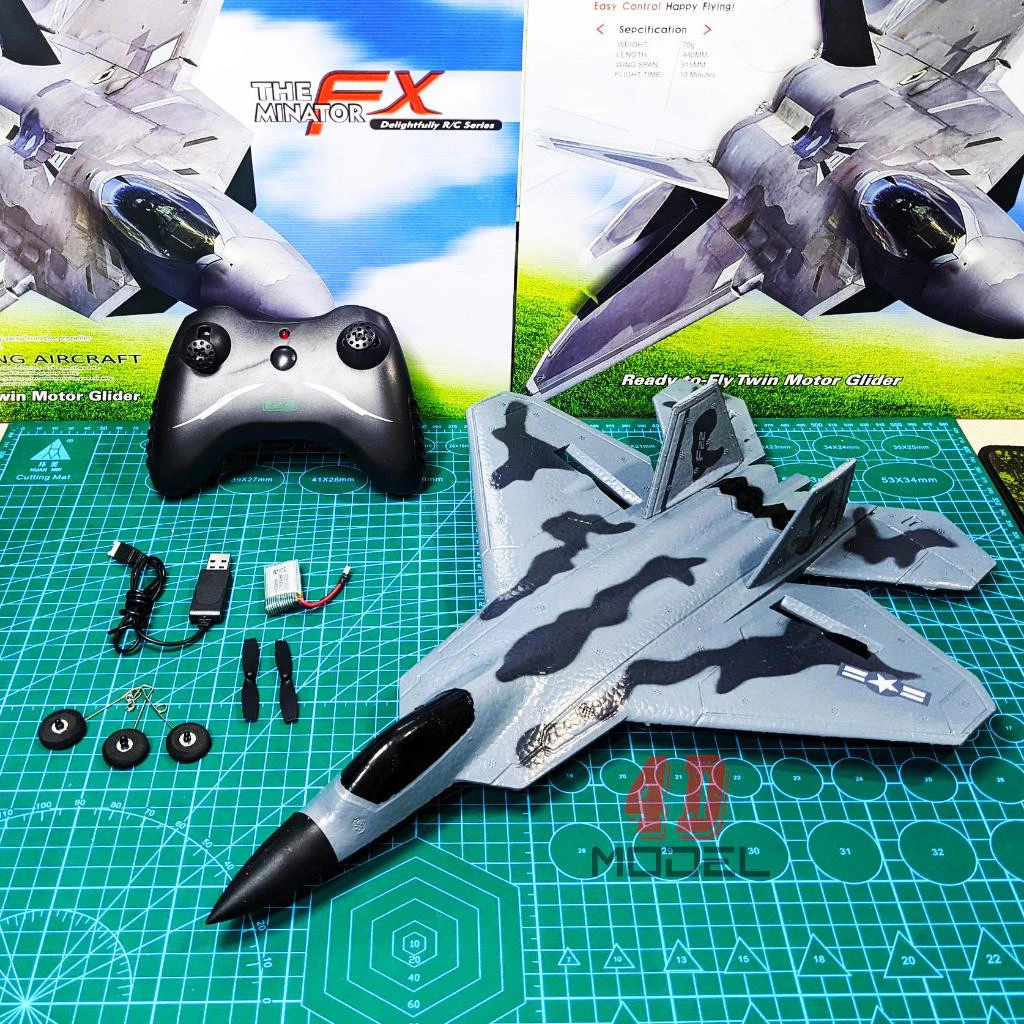 Máy Bay Điều Khiển 2 kênh F22 Raptor (FX-822). Vỏ xốp dẻo siêu bền, bay xa 300m, pin bay 10-15 phút